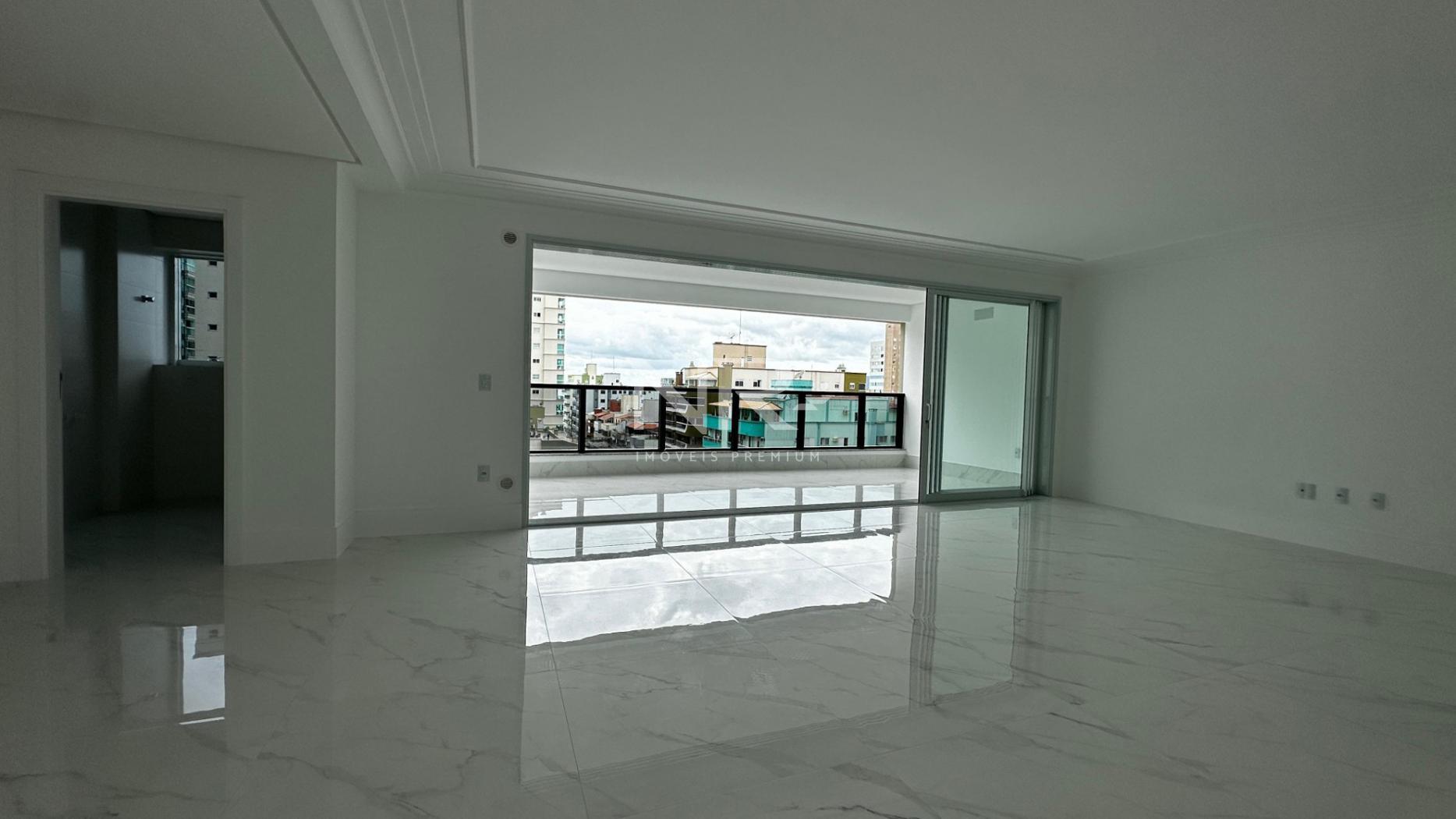Apartamento Meia Praia Itapema — foto 1